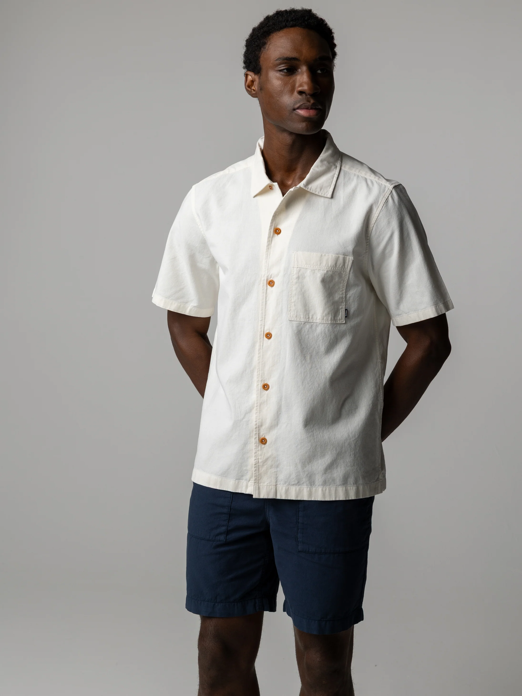 Men's Hendra Short Sleeve Shirt - Image 2