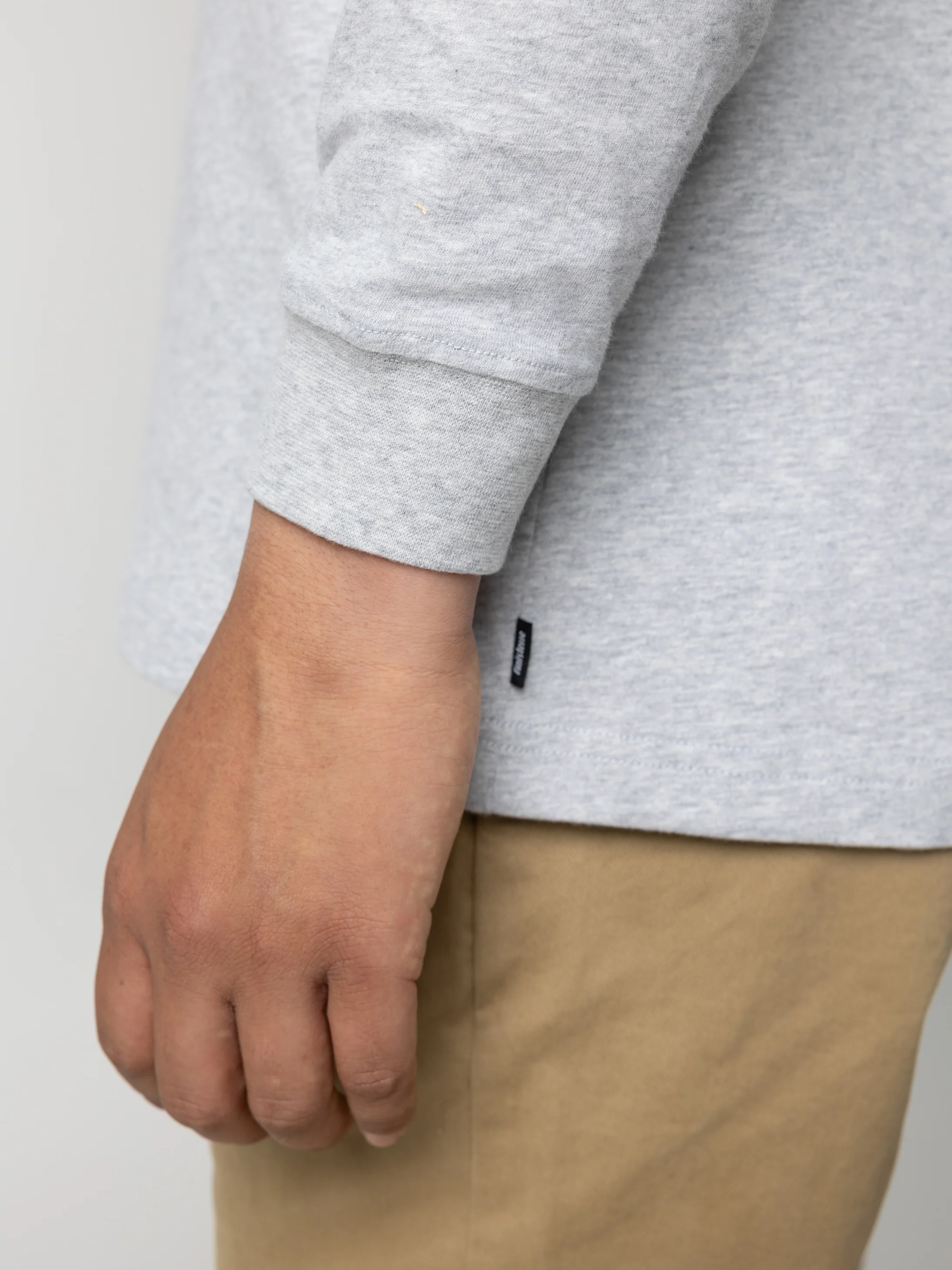 Men's Harlyn Logo Long Sleeve T-Shirt - Image 6