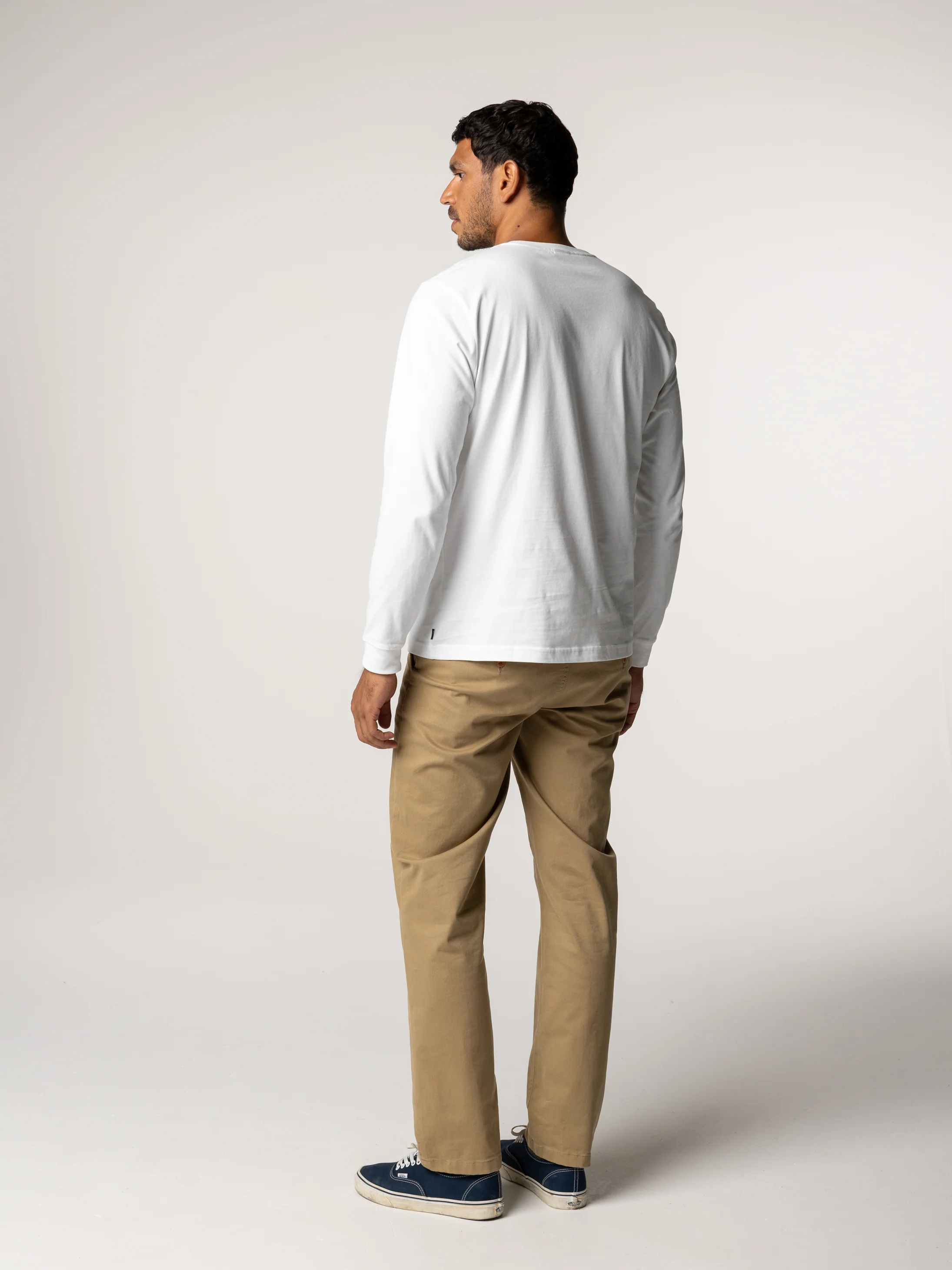 Men's Harlyn Logo Long Sleeve T-Shirt - Image 4