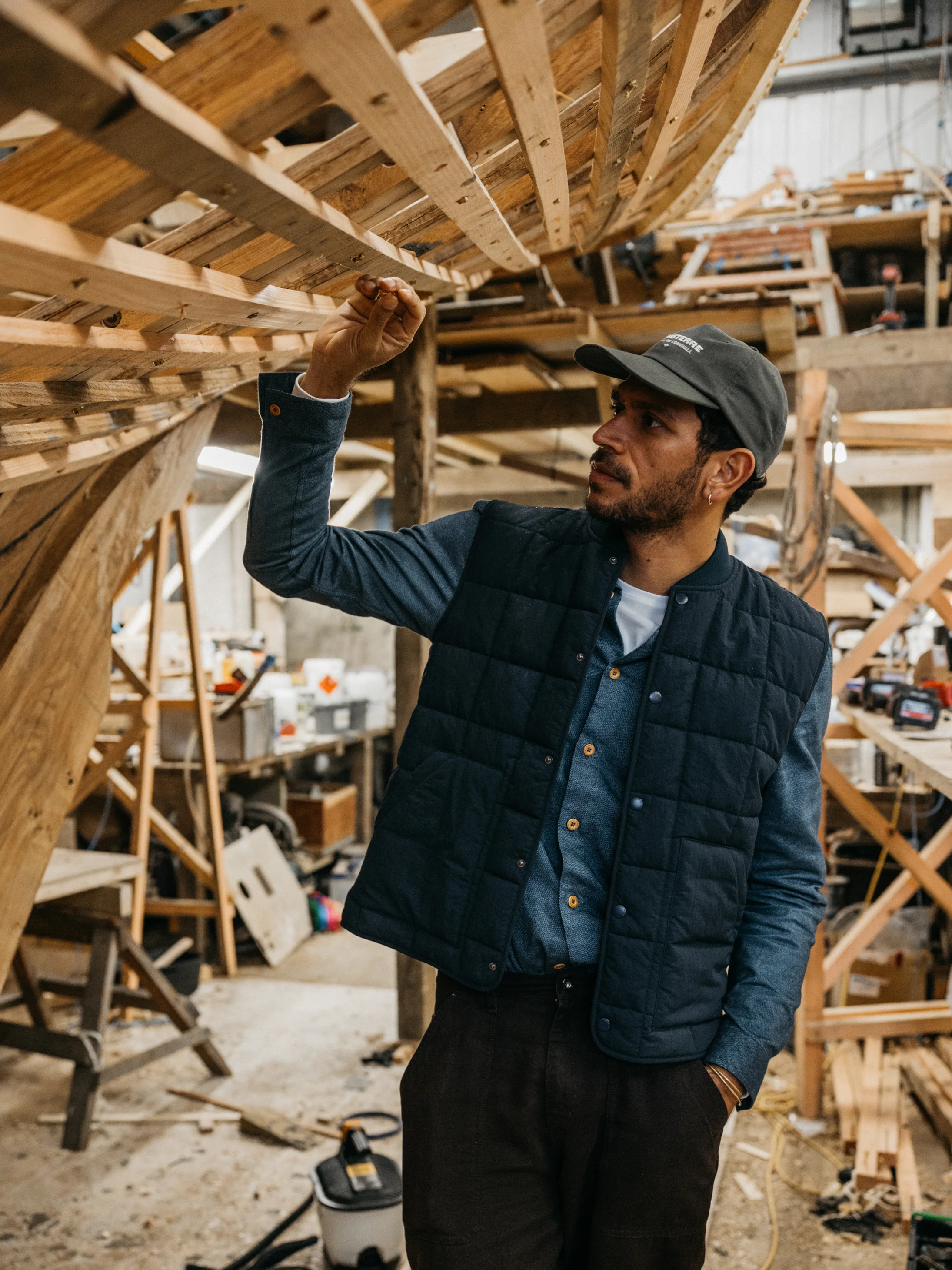Men's Lapwing Gilet - Image 8