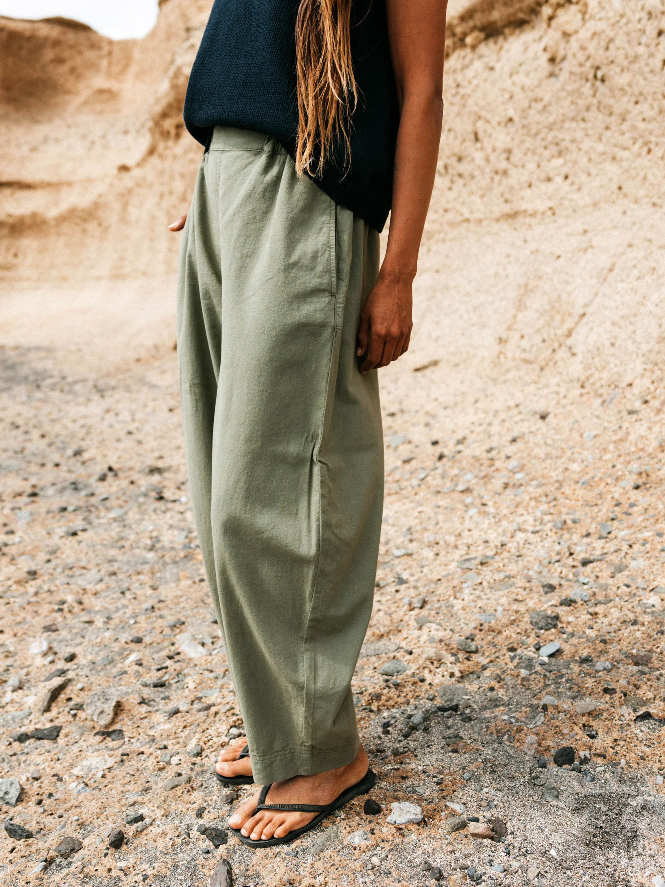 Women's Morva Hemp Barrel Trouser - Image 2