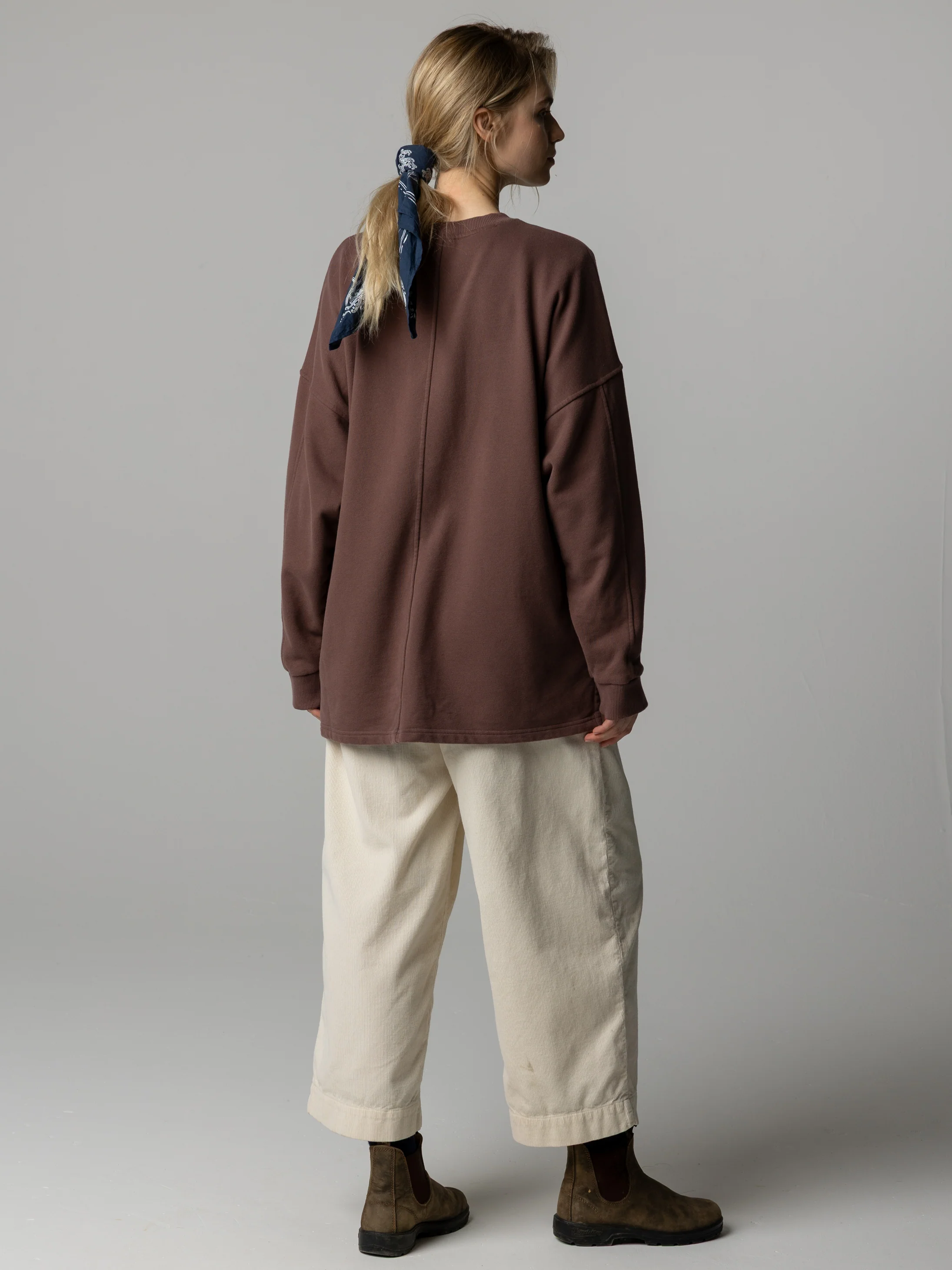 Women's Awen Sweatshirt - Image 5