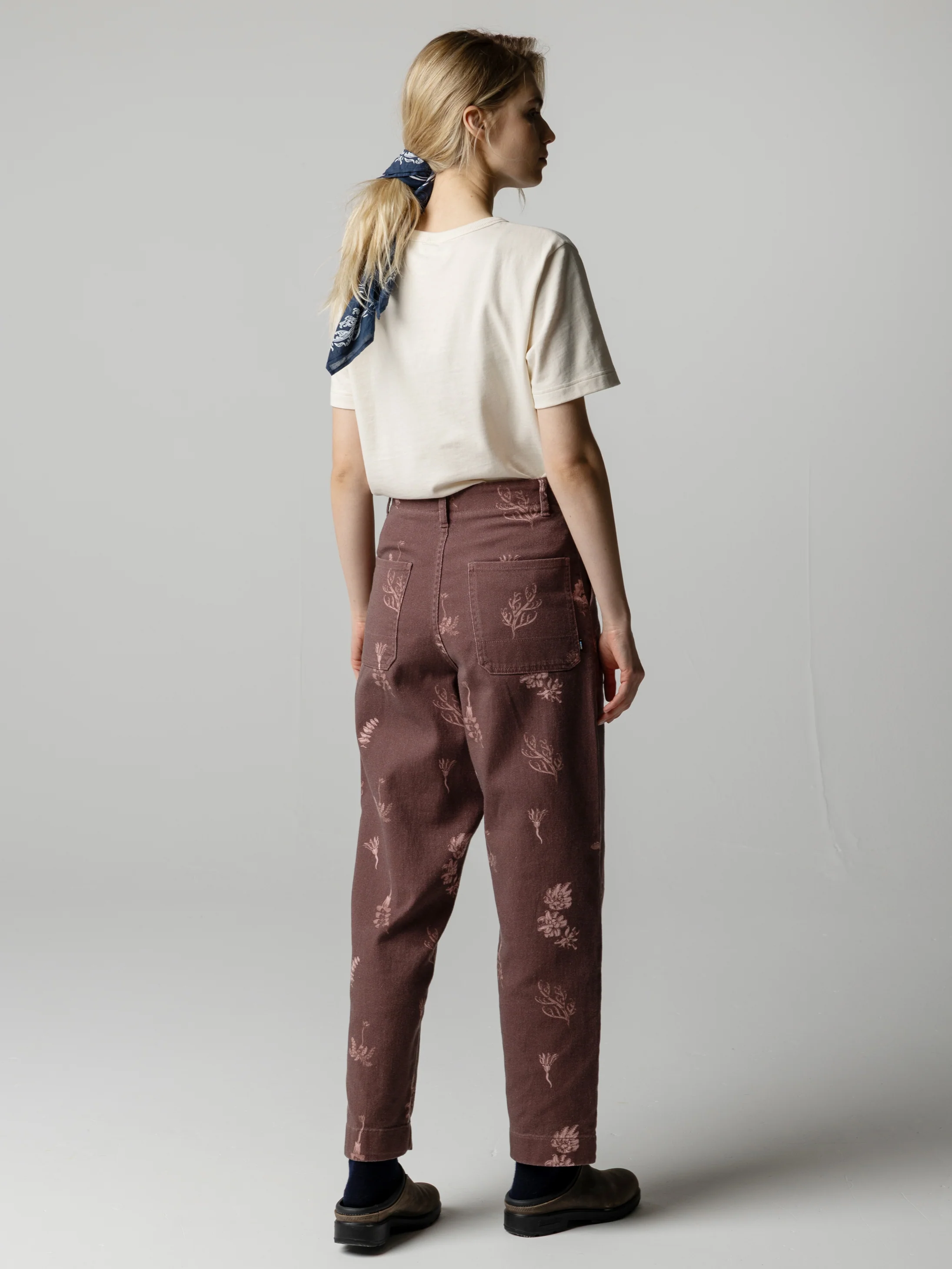 Women's Floral Marine Yarrel Printed Trouser - Image 5