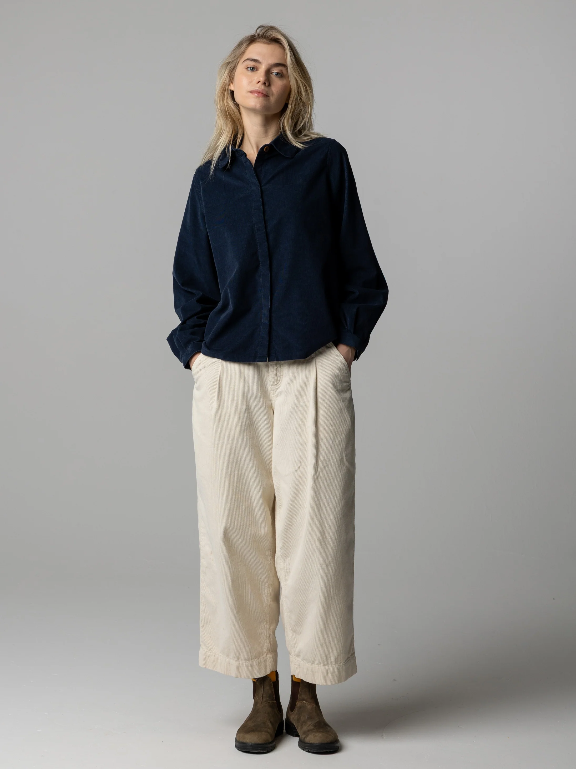Women's Newlyn Lightweight Cord Shirt - Image 3