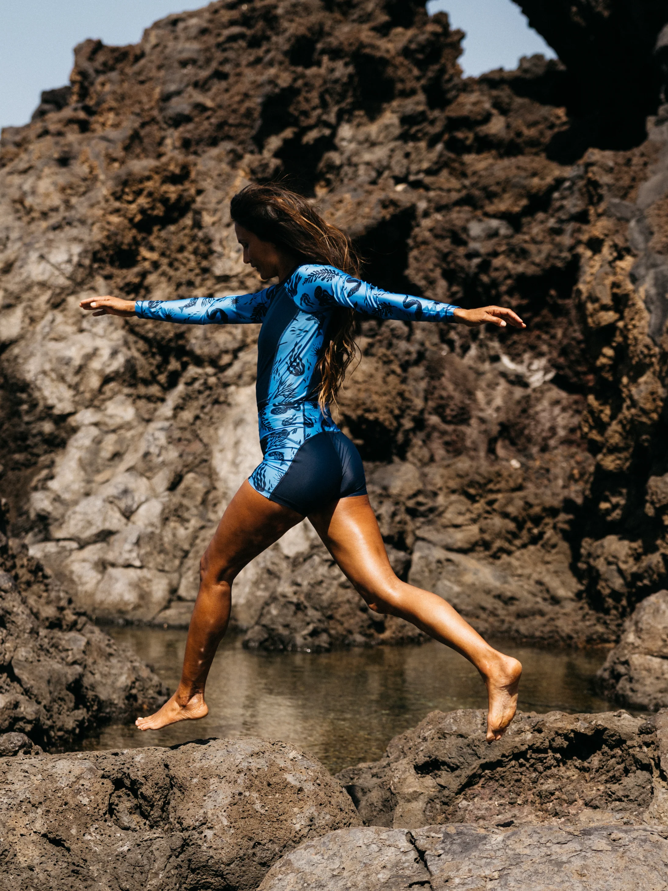 Women's Aurora Long Sleeve Rash Vest - Image 7
