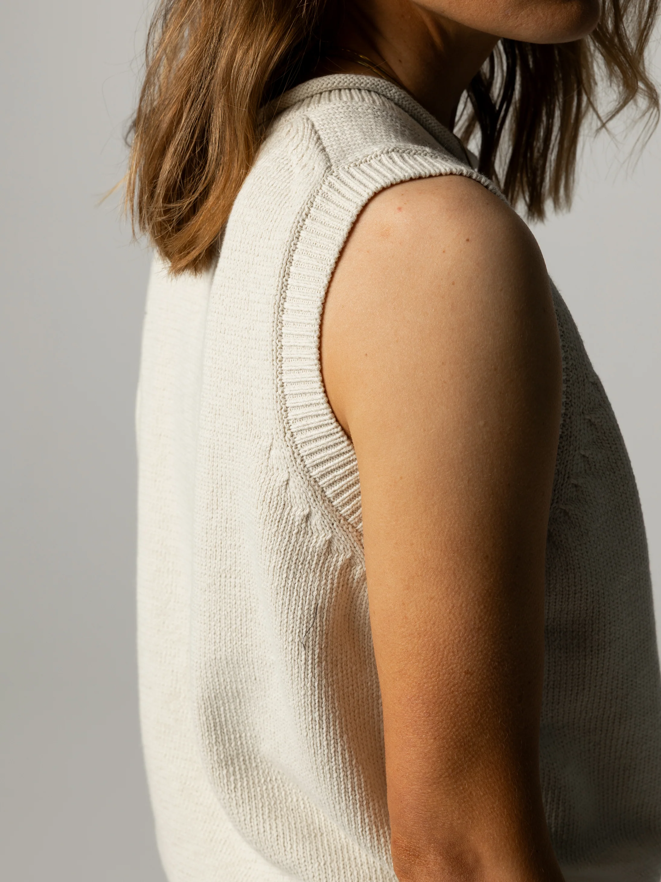 Women's Kerrow Vest - Image 6